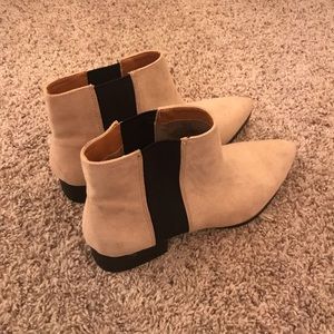 NWOT cream H&M booties ⭐️
